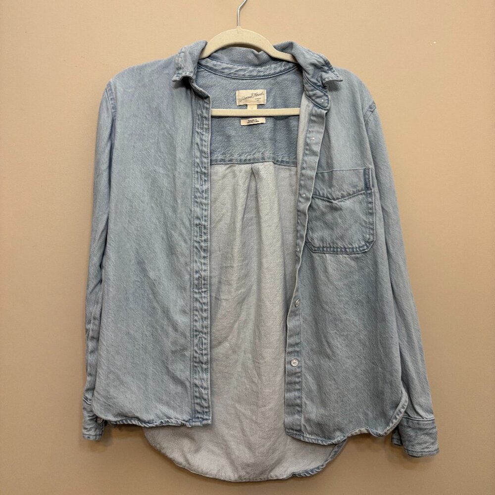 Universal Thread - Denim Button Shirt Long Sleeve Small